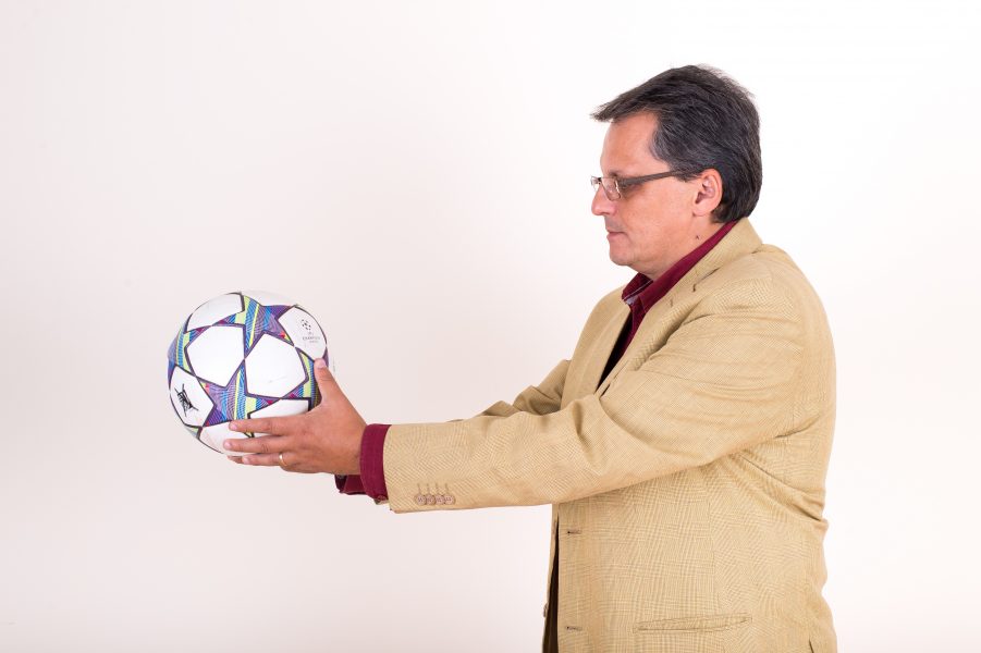 Alin Buzărin scrie despre o intenție foarte bună a Federației: Să dăm fotbal tuturor românilor! Și celor din străinătate!