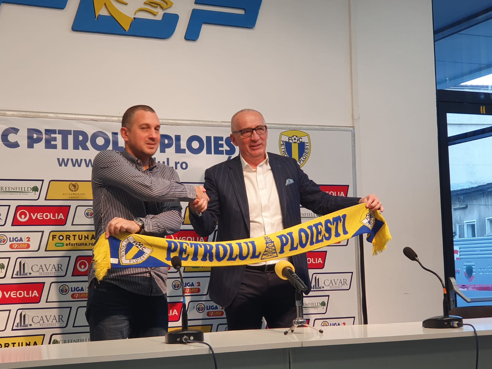 Dorit în vară, venit în iarnă. Costel Enache a fost prezentat de Petrolul
