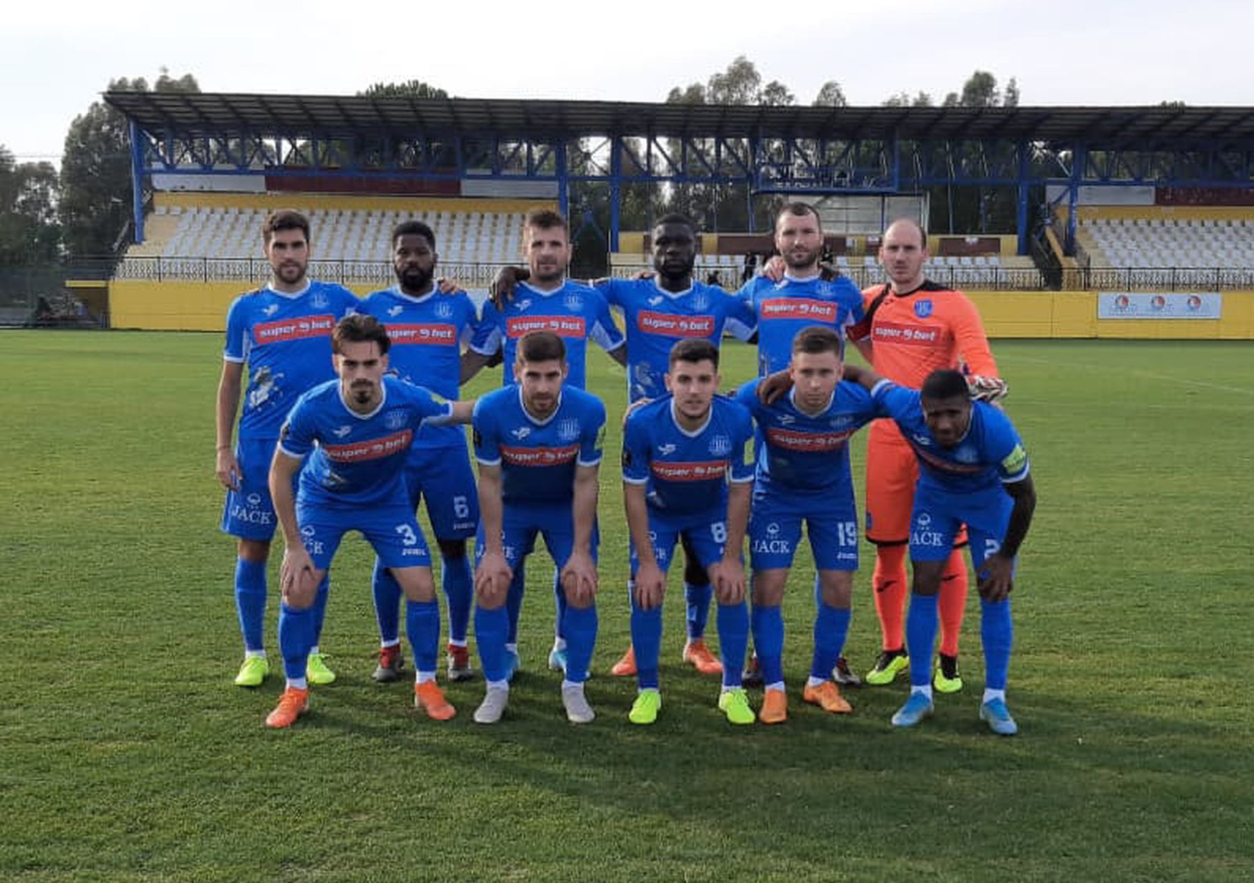 Mircea Rednic a debutat cu o remiză la Poli Iași