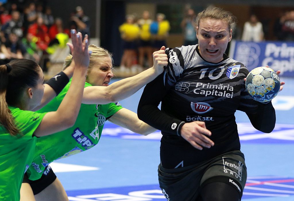 CSM București câștigă și o elimină pe Ferencvaros din lupta pentru ”sferturile” Ligii Campionilor