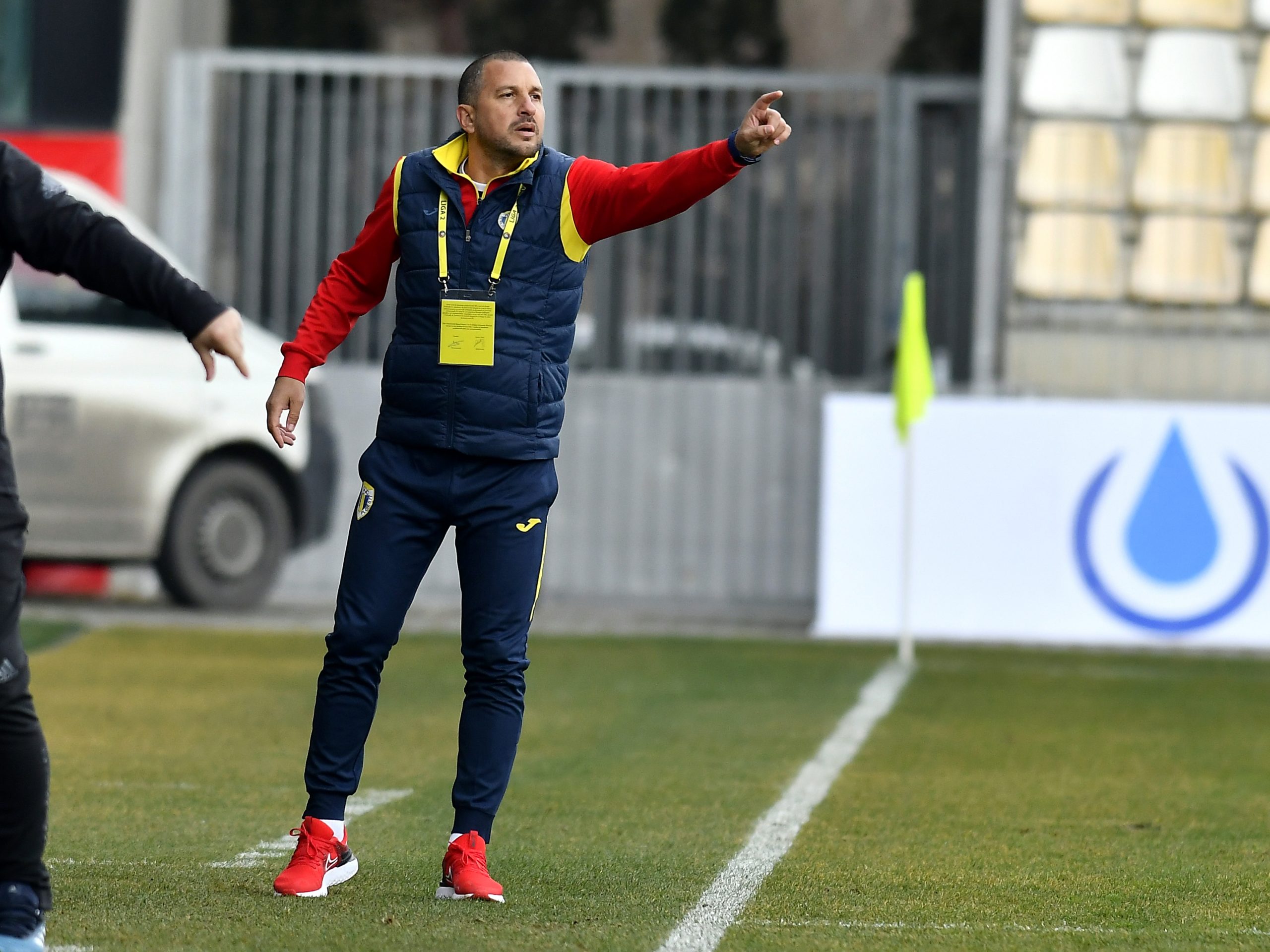 Costel Enache. „ Sper ca luna mai să fie una plină de fotbal”