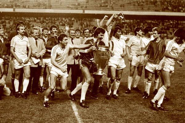 Helmut Duckadam a împlinit 61 de ani / „Să fim uniţi, nu doar ȋn momentele grele, ci şi ȋn celelate perioade”