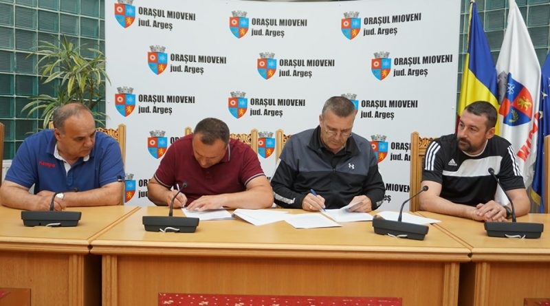 Mutare înainte de baraj. Gheorghe Covaciu va antrena CS Dacia Mioveni 2012