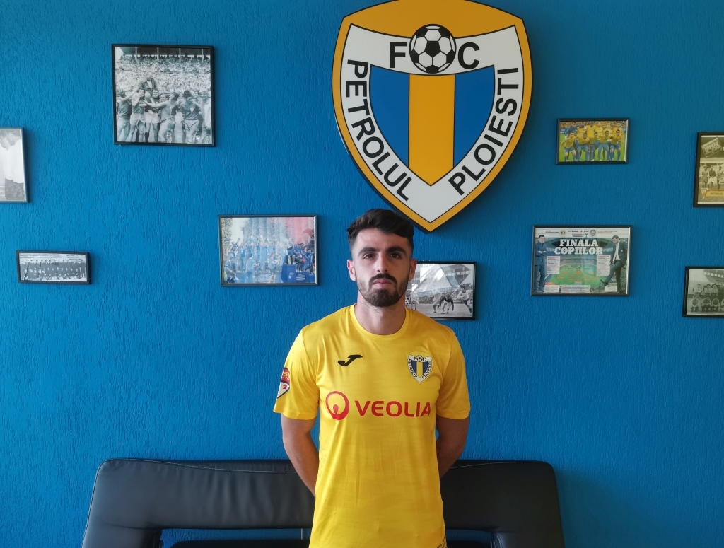 Petrolul merge tot pe mâna străinilor. A semnat şi Nir Lax