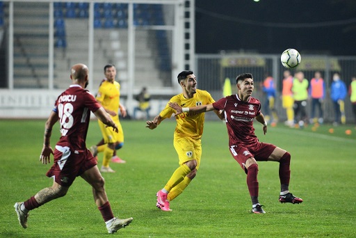 Pe terenuri neutre. Petrolul, la Mogoșoaia, Rapidul la Clinceni