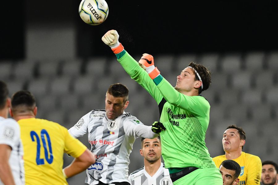 Studenții se apropie de play-off. U Cluj a trecut la limită de Dunărea Călărași