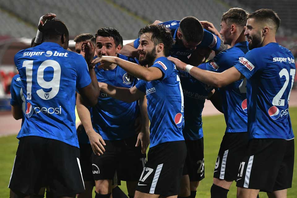 Fotbal la kilogram | FC Viitorul trage un semnal de alarma