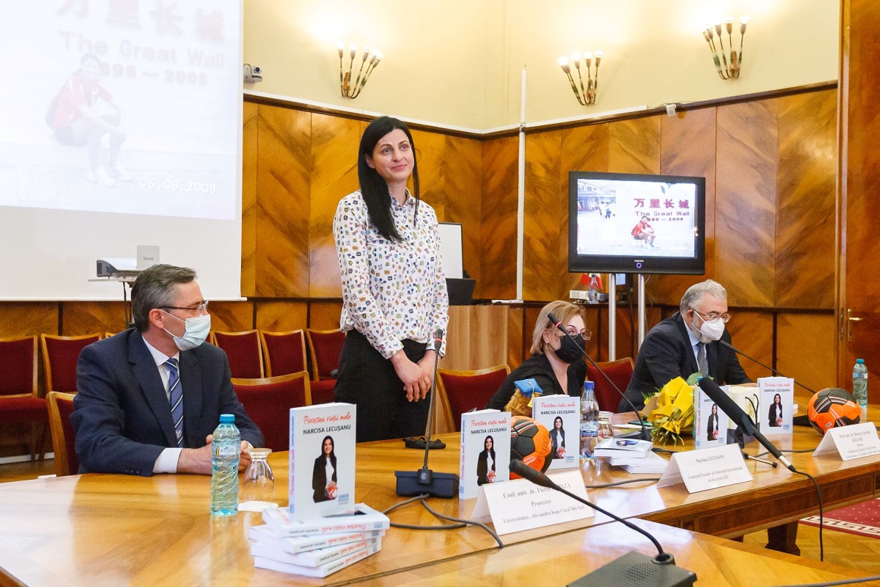 Narcisa Lecușanu și-a lansat cartea autobiografică ”Povestea vieții mele” și la Iași