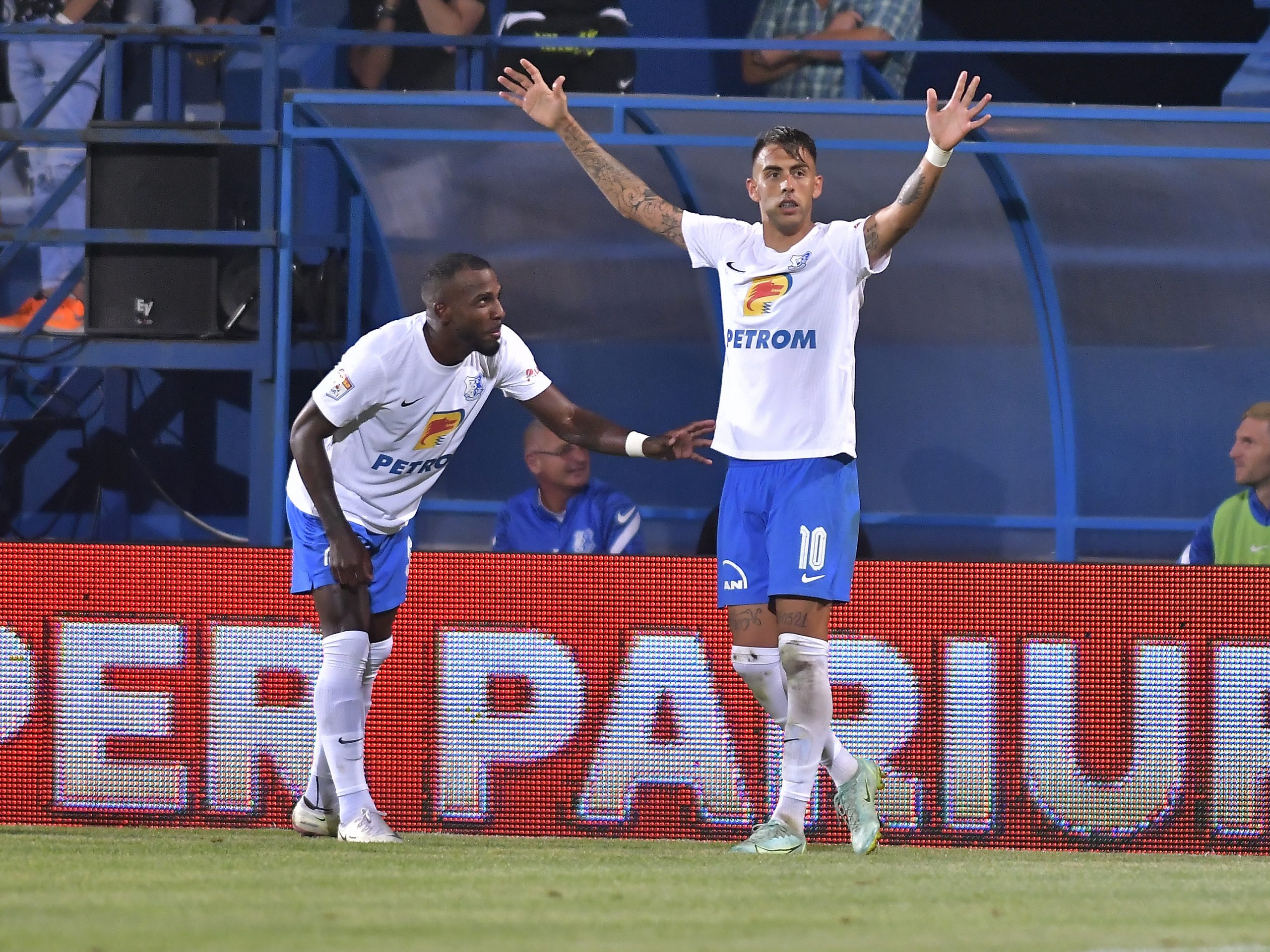 OPINIE / RĂZVAN TOMA. PRIMUL EȘEC PENTRU CAMPIOANĂ ȘI UN HAT-TRICK CA LA CARTE