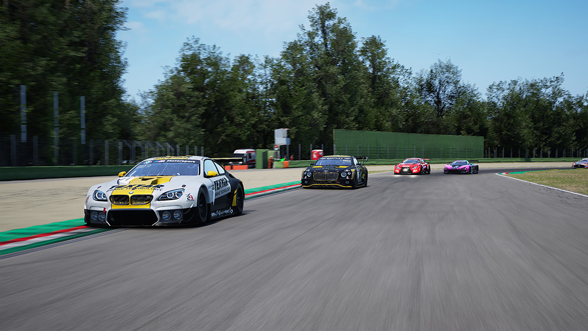 Racing League Romania BMW GT Challenge: Walk Racing câștigă lupta în trei de la Imola