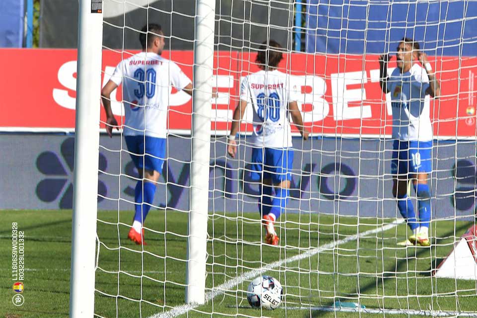 SuperSocial | Farul – Universitatea: în sezonul regulat, fiecare și-a adjudecat cu 1-0 meciul direct jucat acasă