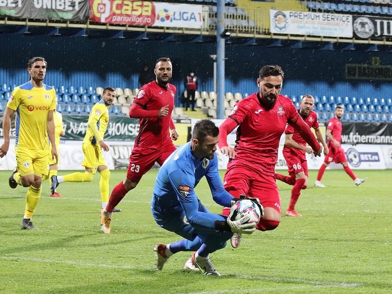 Liga a II-a, Play-Off, Etapa a VIII-a. Hermannstadt poate prelua şefia