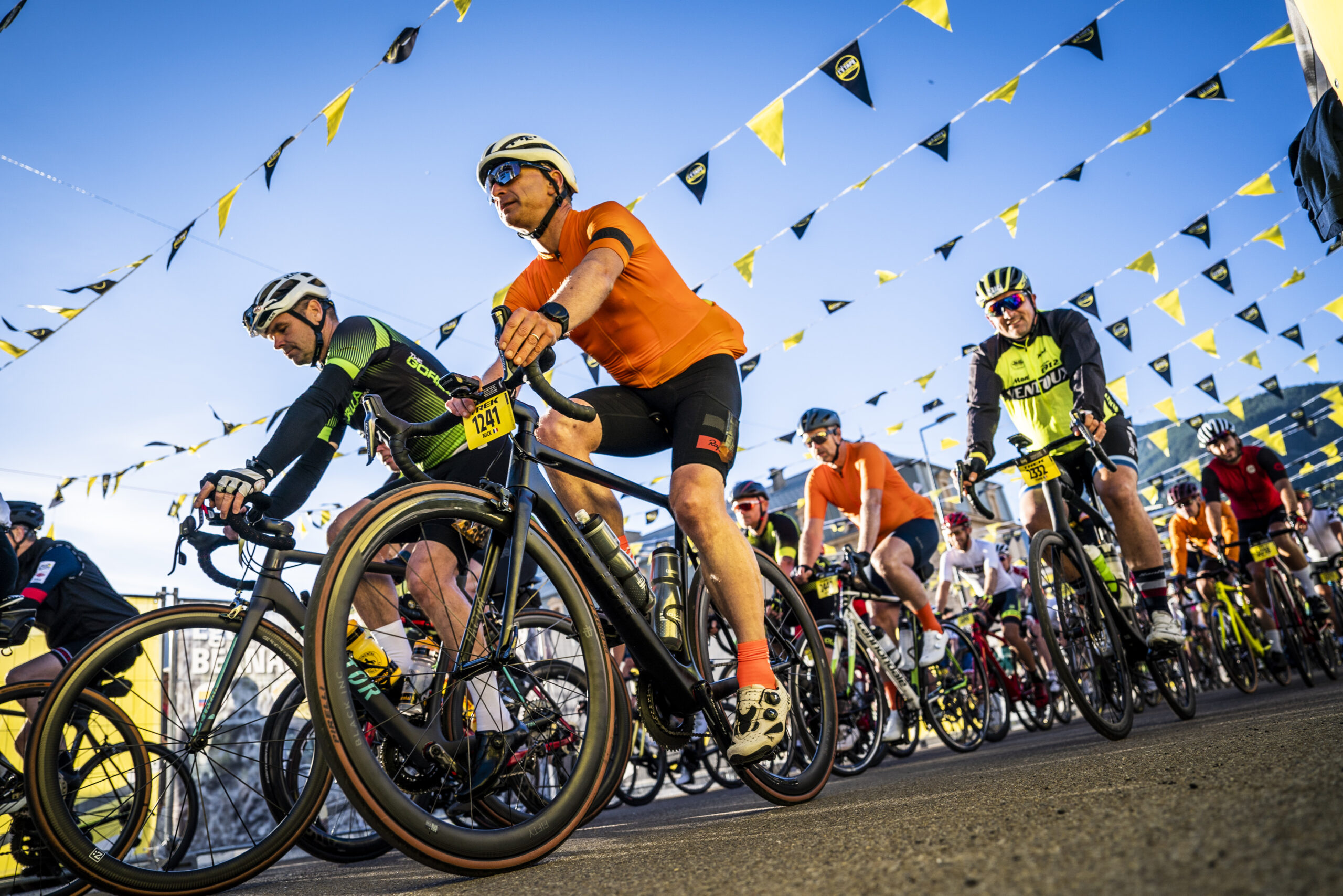 Prima ediţie a „L’Étape Romania by Tour de France” reunește peste 1.300 de cicliști în București