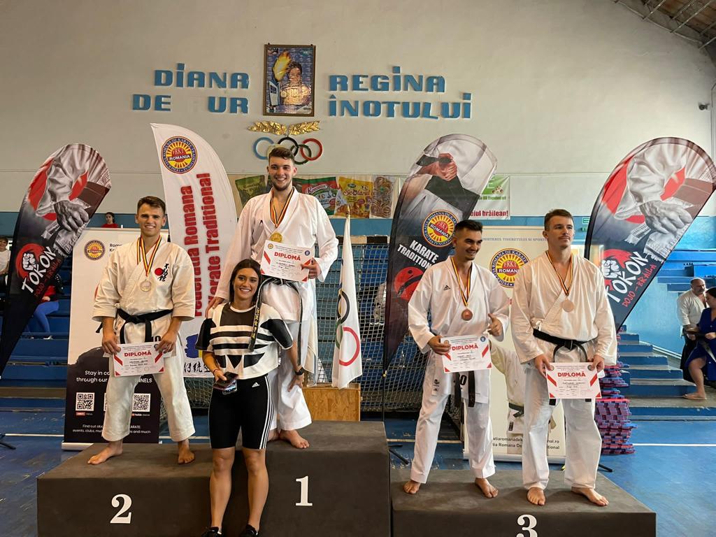 Karateka ieșeni au cucerit 23 de medalii la Campionatul Național de la Brăila