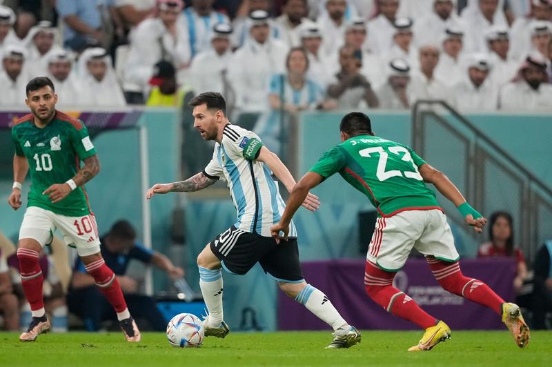 SuperSocial | Încep duelurile decisive în Qatar!
