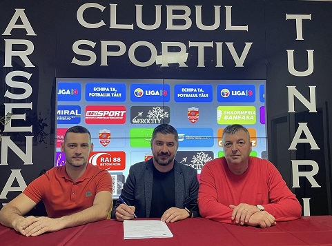 Licenţă pentru promovare. Gabriel Manu a semnat cu CS Tunari