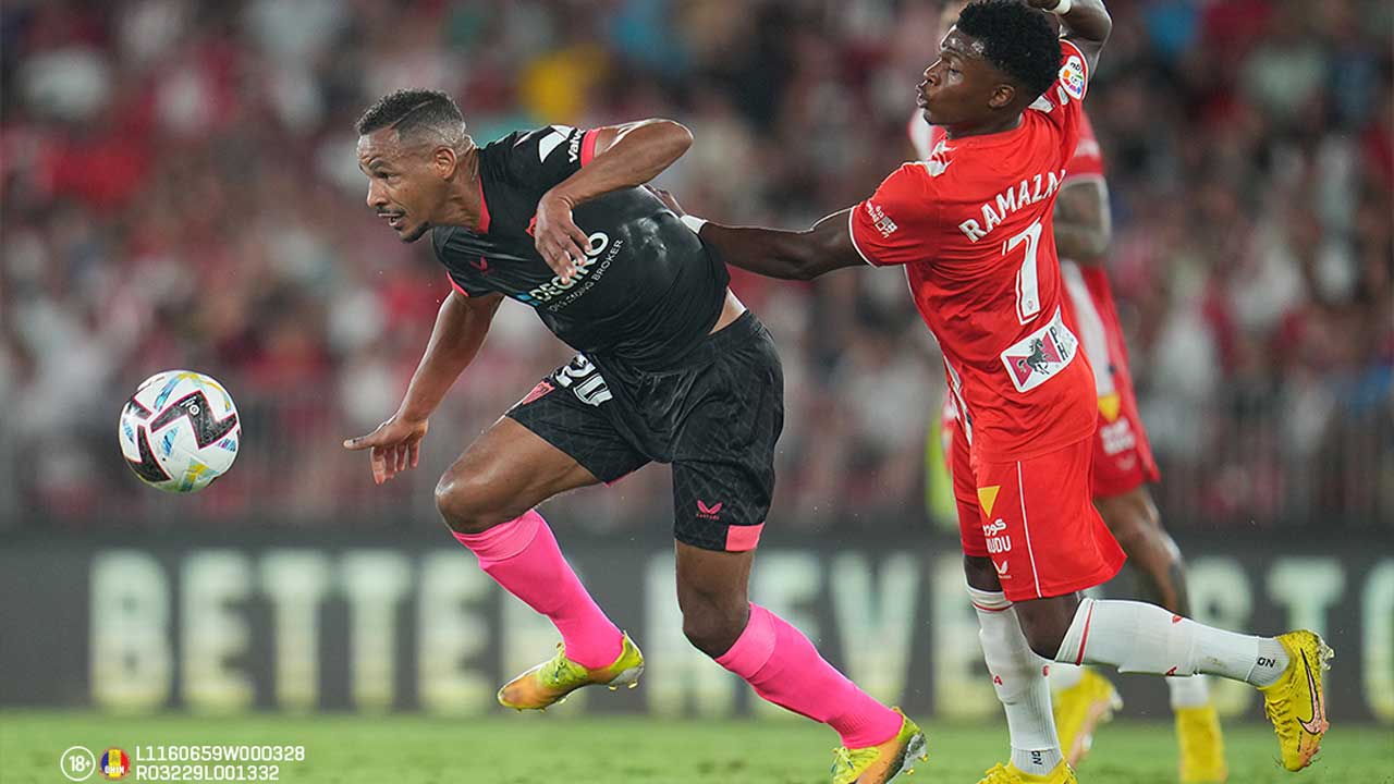 SuperSocial | Sevilla – Almeria: derby andaluz între vecine de clasament