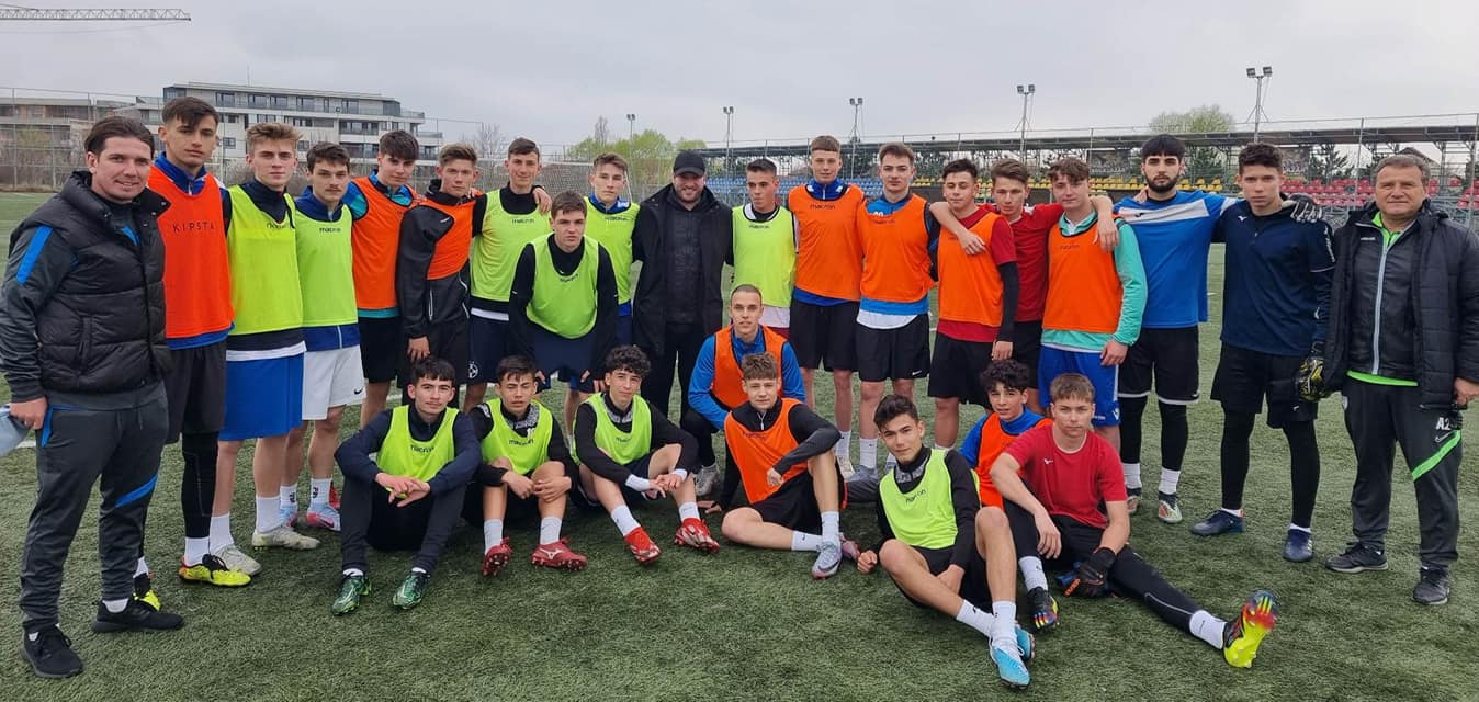 Interes la nivel înalt. Rafael Van der Vaart a vizitat Academica FC Voluntari