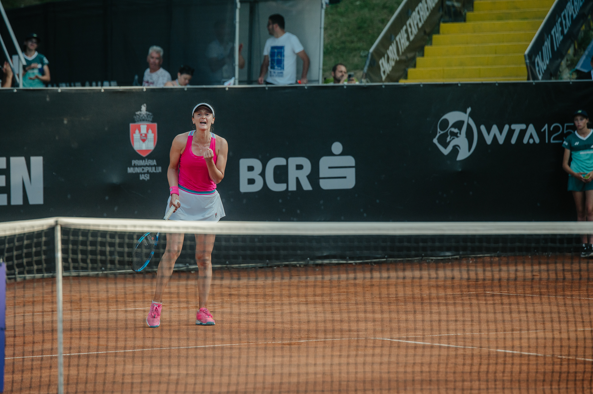 Ana Bogdan și Irina Begu s-au calificat în optimi la BCR Iași Open