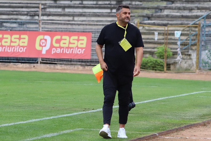 Liga a II-a, Etapa a VII-a. Start pe terenul liderului