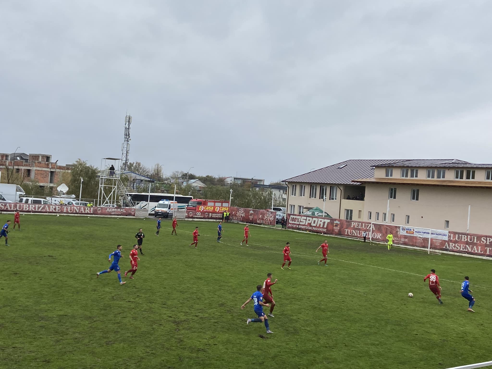 Priviri peste tot. CS Tunari analizează atent lista achizițiilor