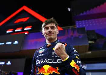 Max Verstappen începe sezonul cu pole position în Bahrain! La ce oră este cursa