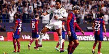 SuperSocial | Real Madrid – Barcelona: vor relansa catalanii lupta la titlu?