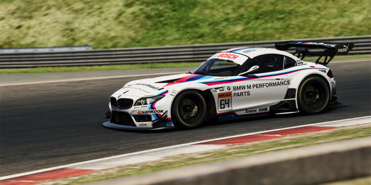 Sim Racing: Dragoș Simion și Victor Nicolae, în lupta pentru titlul BMW M Power Tour