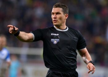 Istvan Kovacs „fluieră” la Euro 2024! Cine sunt cei trei arbitri români care se alătură ecusonului FIFA