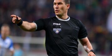 Istvan Kovacs „fluieră” la Euro 2024! Cine sunt cei trei arbitri români care se alătură ecusonului FIFA