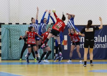Debut la limită. CSM Slatina a cedat greu în Bănie