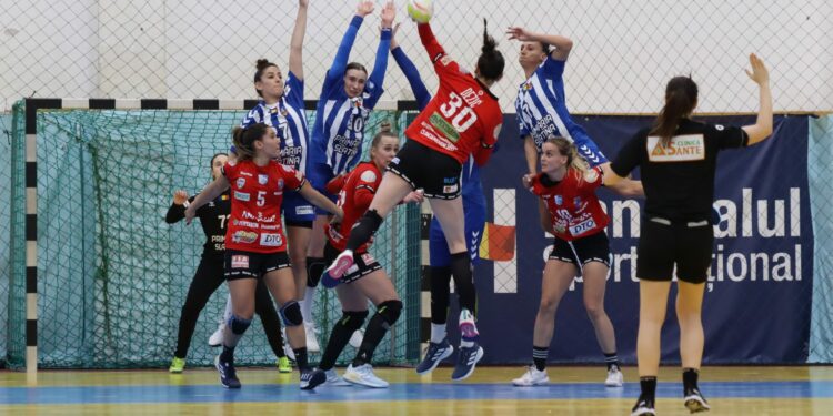 Debut la limită. CSM Slatina a cedat greu în Bănie