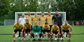 Cine este FC Lions Luton, echipa compusă din români și moldoveni care joacă în Liga Campionilor