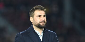 Înțelegere parafată. Adrian Mutu este noul antrenor al Petrolului