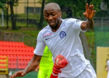 Afumaţiul dă lovitura. Kehinde Fatai completează atacul