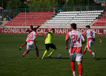 Amical în alb și roșu. CS Tunari a remizat cu Dinamo