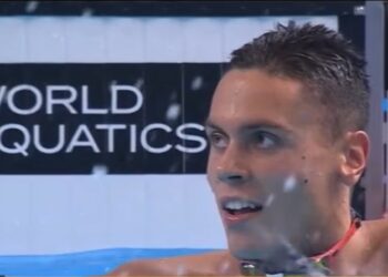 David Popovici, fabulos! E din nou campion mondial, urmăriți AICI cursa din Singapore