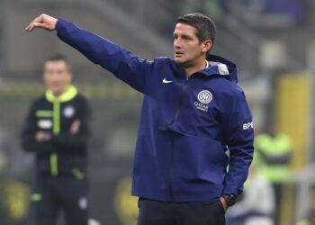 Cristian Chivu, antrenorul român al lui Inter Milano, se pregătește să debuteze în acest weekend în celebrul Derby della Madonnina