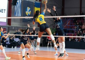 CSM Corona Brașov a părăsit Cupa Challenge la volei feminin după ce a pierdut în fața echipei grecești GS Panionios Nea Smyrni