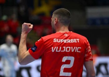 CS Dinamo București a revenit în fruntea clasamentului Ligii Naționale de handbal masculin