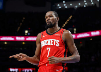 Kevin Durant a depășit pragul de 32.000 de puncte marcate în NBA