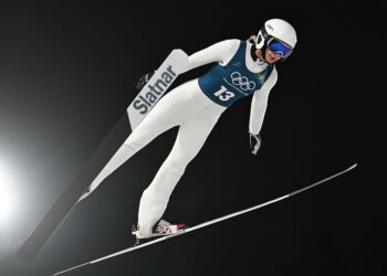 JO DE IARNĂ 2026: Echipa mixtă a României participă la întrecerea de sărituri cu schiurile
