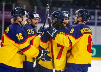 Naționala masculină de hochei pe gheață a României a debutat în forță la Mondialele Diviziei I, Grupa B, de la Shenzhen