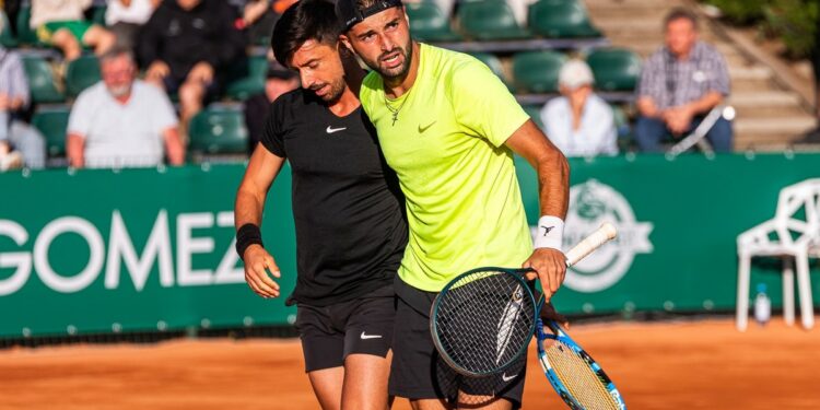 Perechea românească Alexandru Jecan/Bogdan Pavel s‑a calificat în sferturile probei de dublu la challengerul de la Madrid