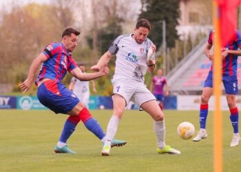Liga a II-a, Play-off și Play-out. Dueluri tari la ambii poli  ai clasamentului
