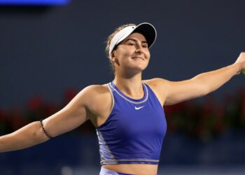 Bianca Andreescu, jucătoarea canadiană cu origini românești, a început cu dreptul turneul WTA 1.000 de la Roma
