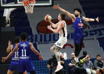 U‑BT Cluj‑Napoca a început cu stângul seria din sferturile ABA League