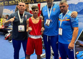 Pugiliștii români Cristi Andrei Cașu și Raian Nicholas Cola au început bine Campionatele Europene de box U17 de la Budva